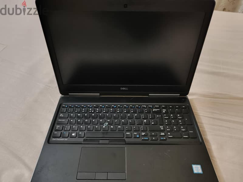 dell precision 7510 بحالة الجديد 1