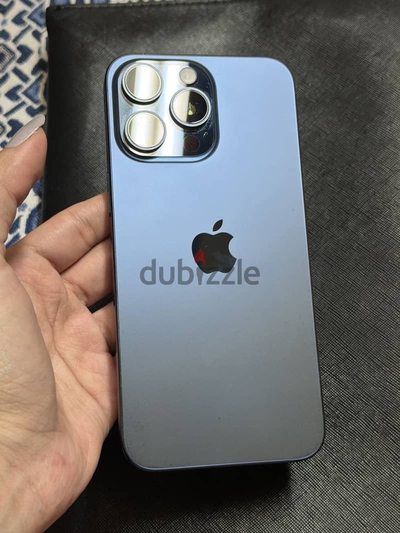 Apple - iPhone 15 Pro Max 2