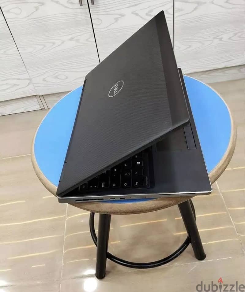 Dell Precision 7530 1