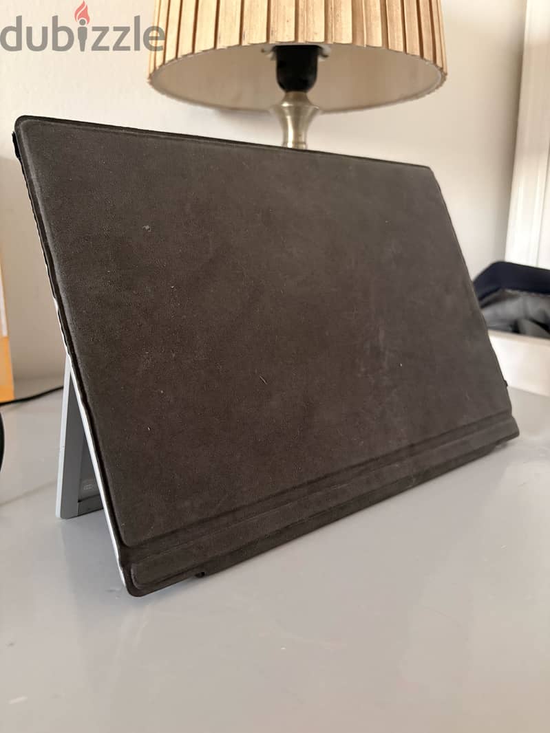 Microsoft Surface Pro 5 – Perfect Condition Laptop/Tablet Hybrid 2