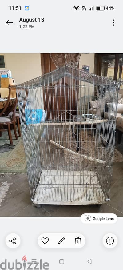 قفص كبير مطار