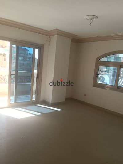 Office on Al-Nuzhah Street 180m Modern Building