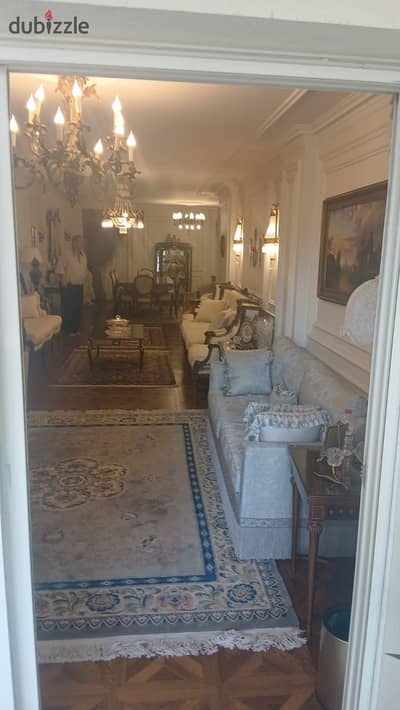 For those who seek luxury and elegance - for sale - a luxurious 260-meter apartment (in a luxury tower) in a prime location in Rushdi directly on the tram, with high-end finishing and consisting of
