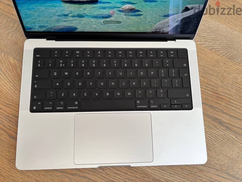 Macbook m1 pro 14” 1