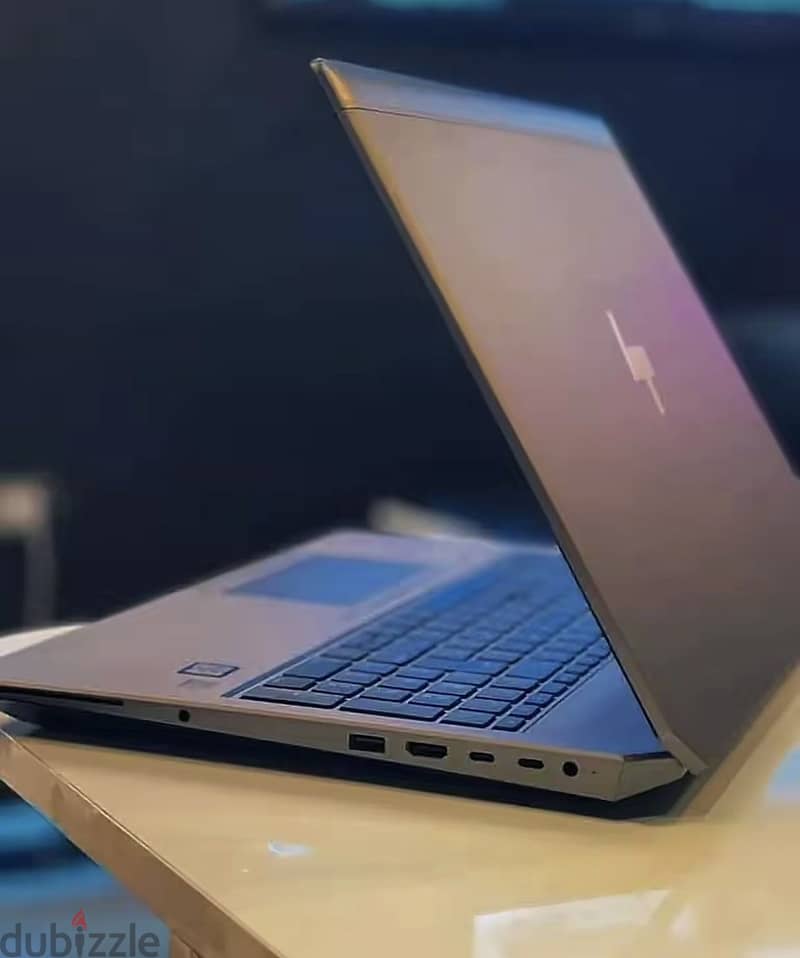 HP ZBook G5 4