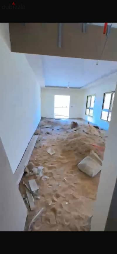 التجمع الخامس اللوتس الجنوبيه خطوات من طرق النصر وشارع التسعين الجنوبي بجوار اجورا مول وكافه الخدمات والموصلات العامه وسهل الخروج الي جميع المحاور . . .