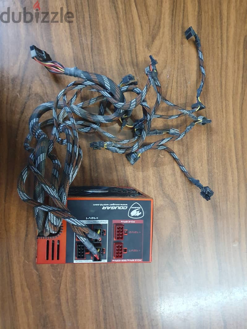 Power Supply Cougar 700w With Extra outputs 3A 1
