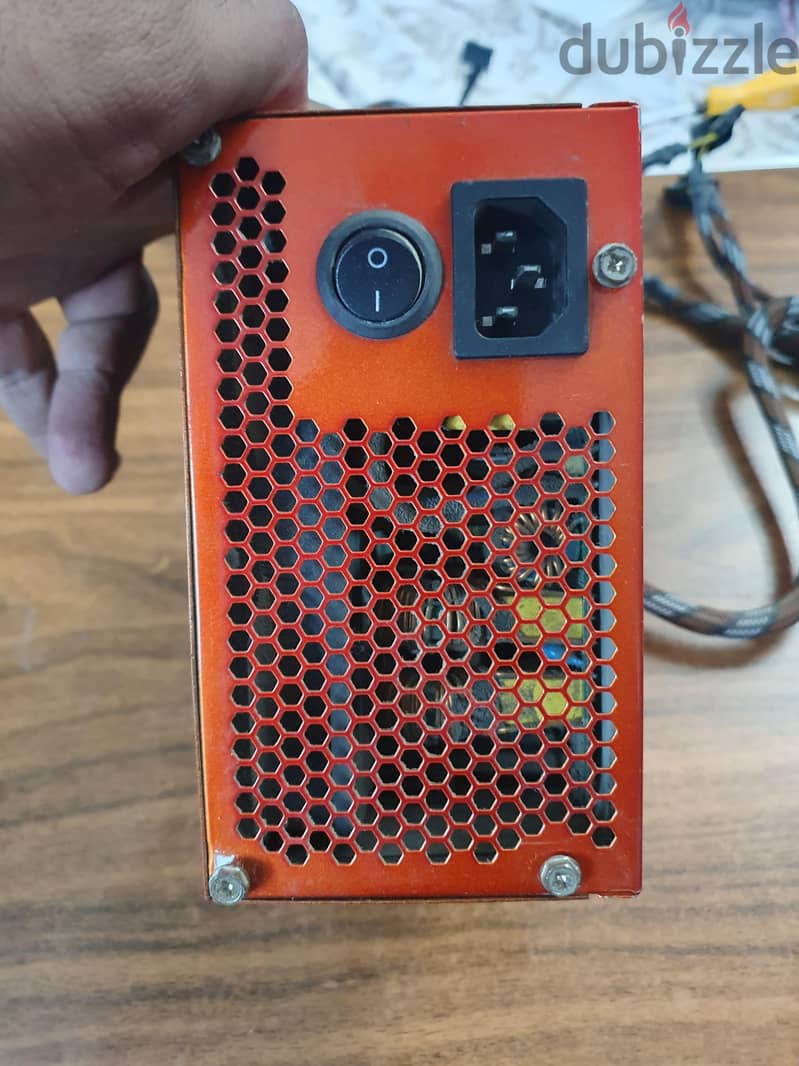 Power Supply Cougar 700w With Extra outputs 3A 3