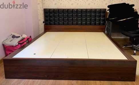 غرفة نوم IN&OUT مستورده MDF