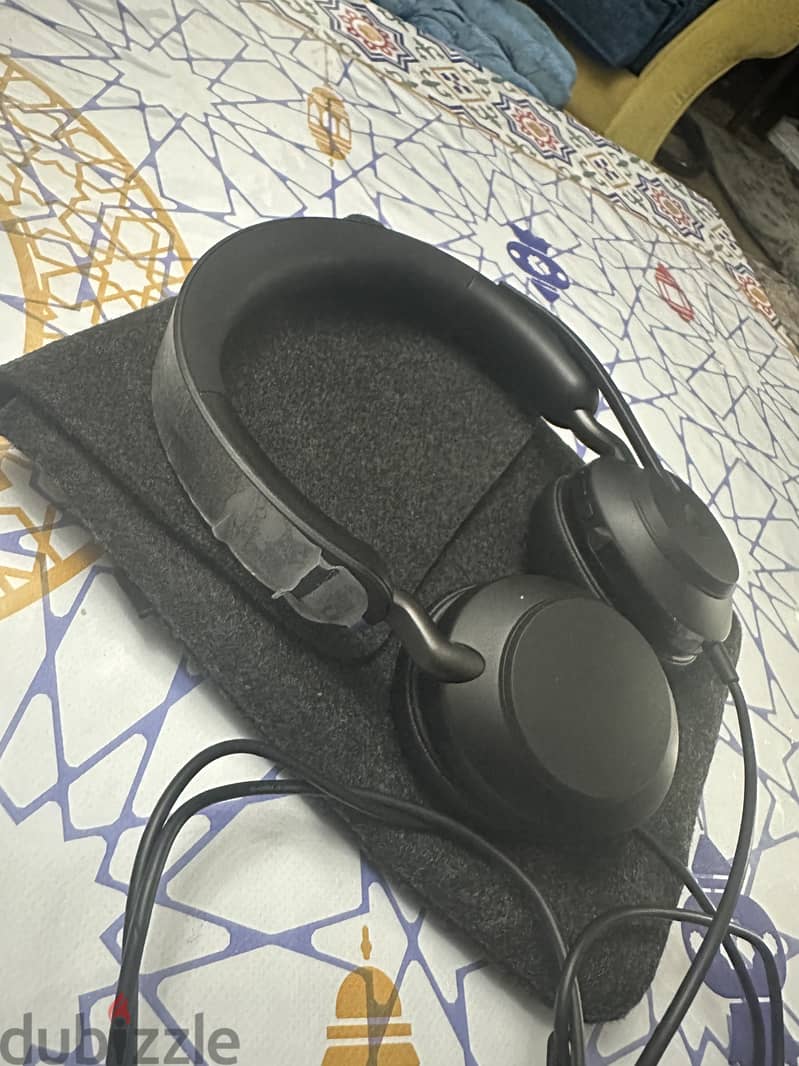 Jabra Evolve2 40 SE 4