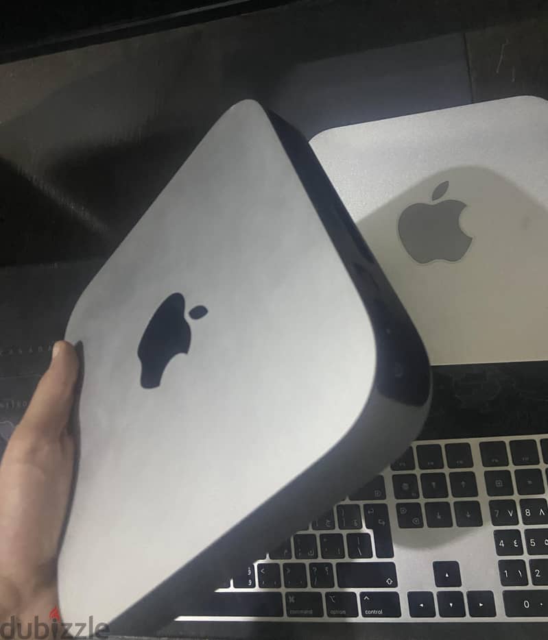 Mac Mini Setup | Keyboard + Magic Mouse + Dock 2