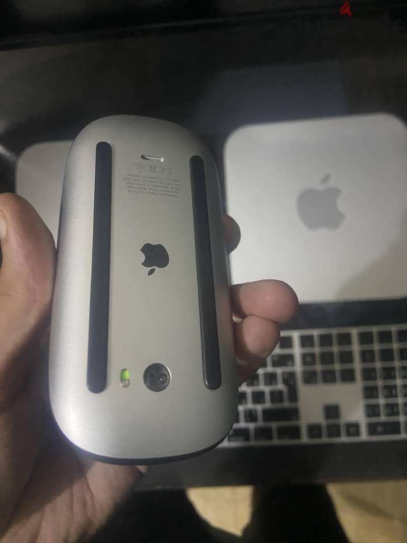 Mac Mini Setup | Keyboard + Magic Mouse + Dock 4