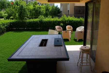 Apartment 195m for rent in OWest Compound October