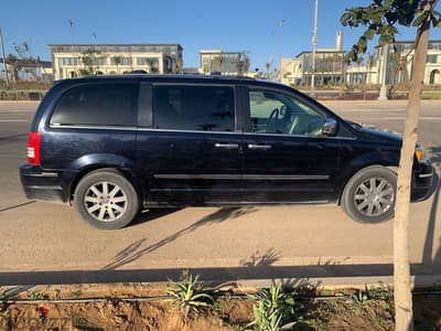 Chrysler Town and Country 2010