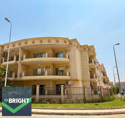 Apartment for sale with a very distinctive view, 210 meters, Al-Yasmeen Villas, Fifth Settlement
