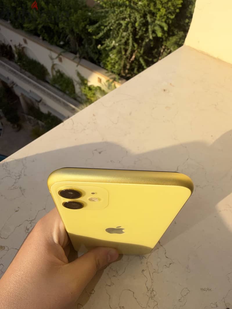 Apple - iPhone 11 1