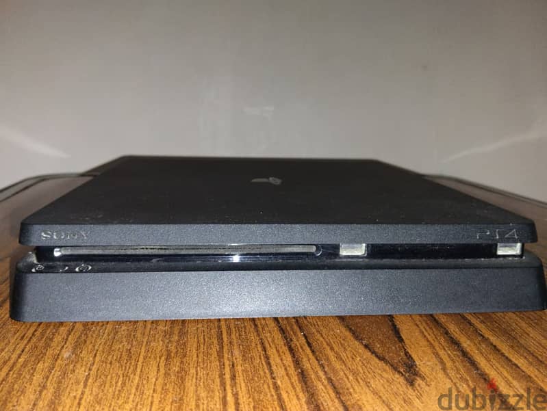 Playstation 4 slim 1TB 1
