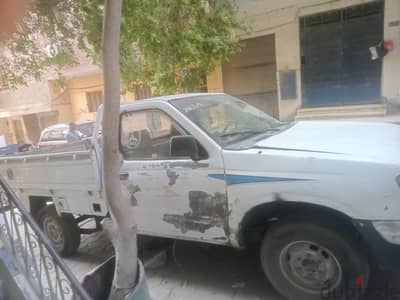 نيسان بيك أب 2001