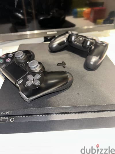 PlayStation 4 slim