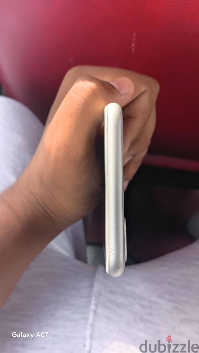 آبل - آيفون 8 بلس 4