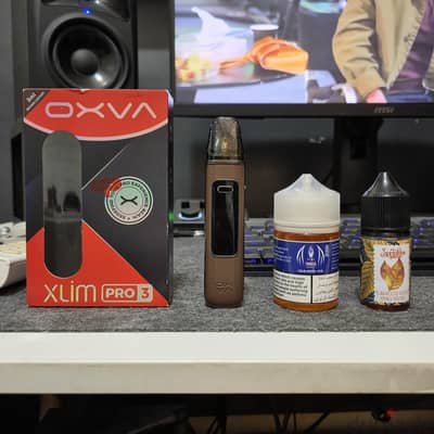 Xlim Pro 3 والحاجات اللي معاها في الصورة