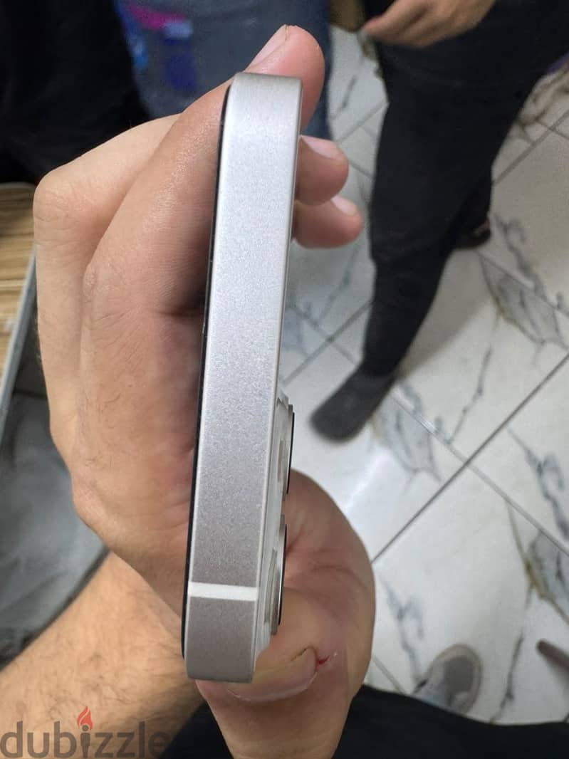 آبل - آيفون 13 1