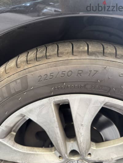 Michelin 225/50 R17 Run Flat  End of 2025