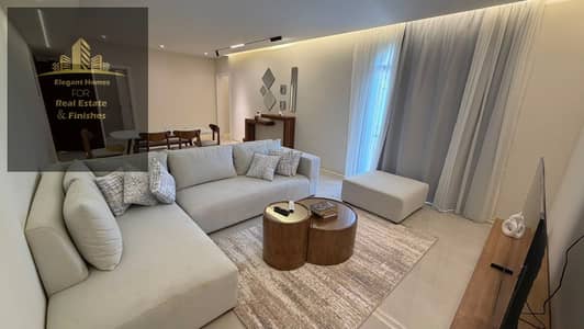 شقة فاخرة للإيجار | Hyde Park | 205م | 3 غرف | فيو بانورامي