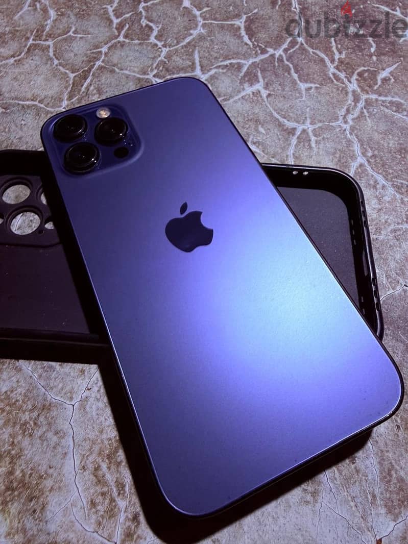 Iphone 12 pro max 1