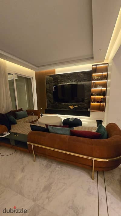 Townhouse for sale with furniture and appliances