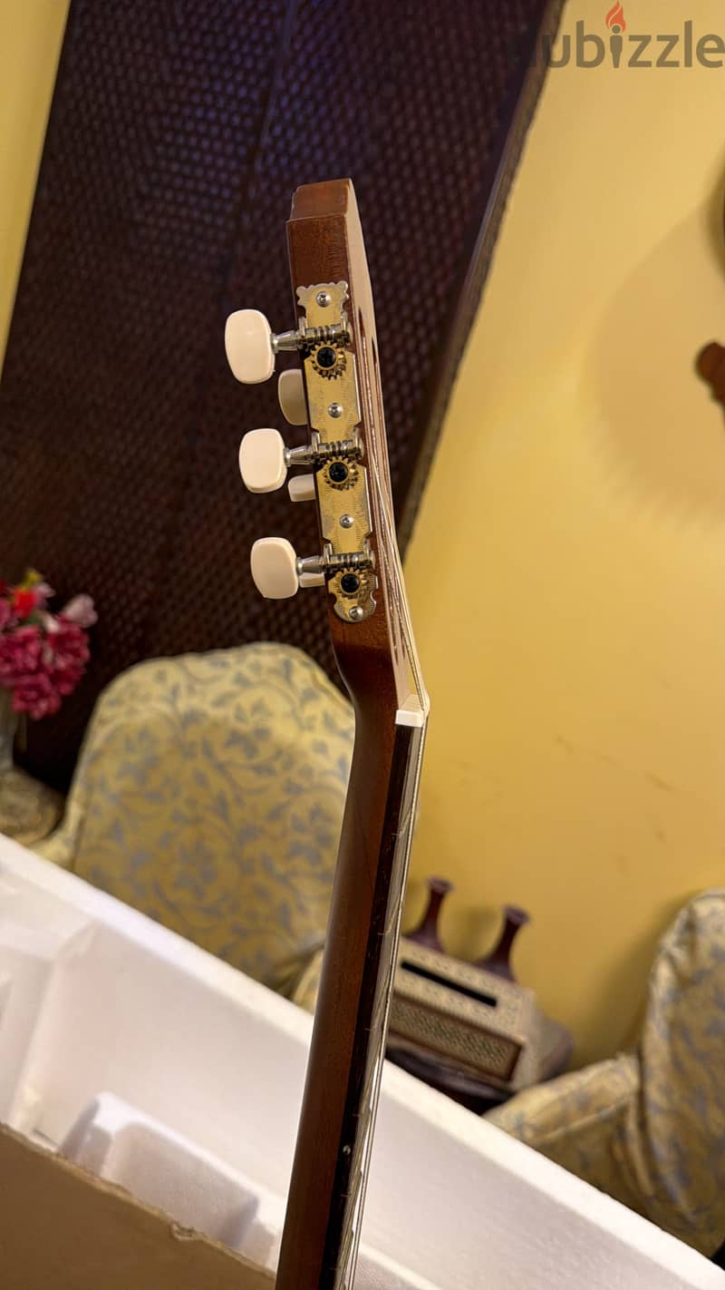 Yamaha c40 classic guitar 1