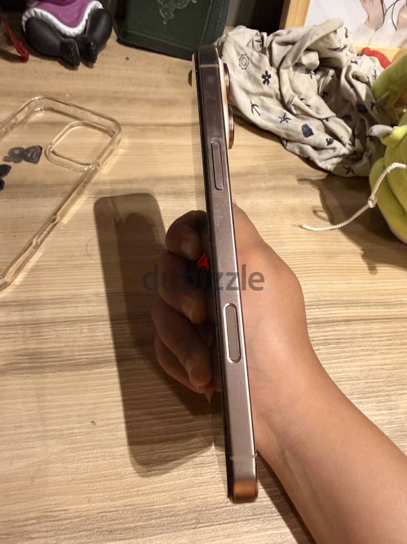 Apple - iPhone 16 Pro Max 1