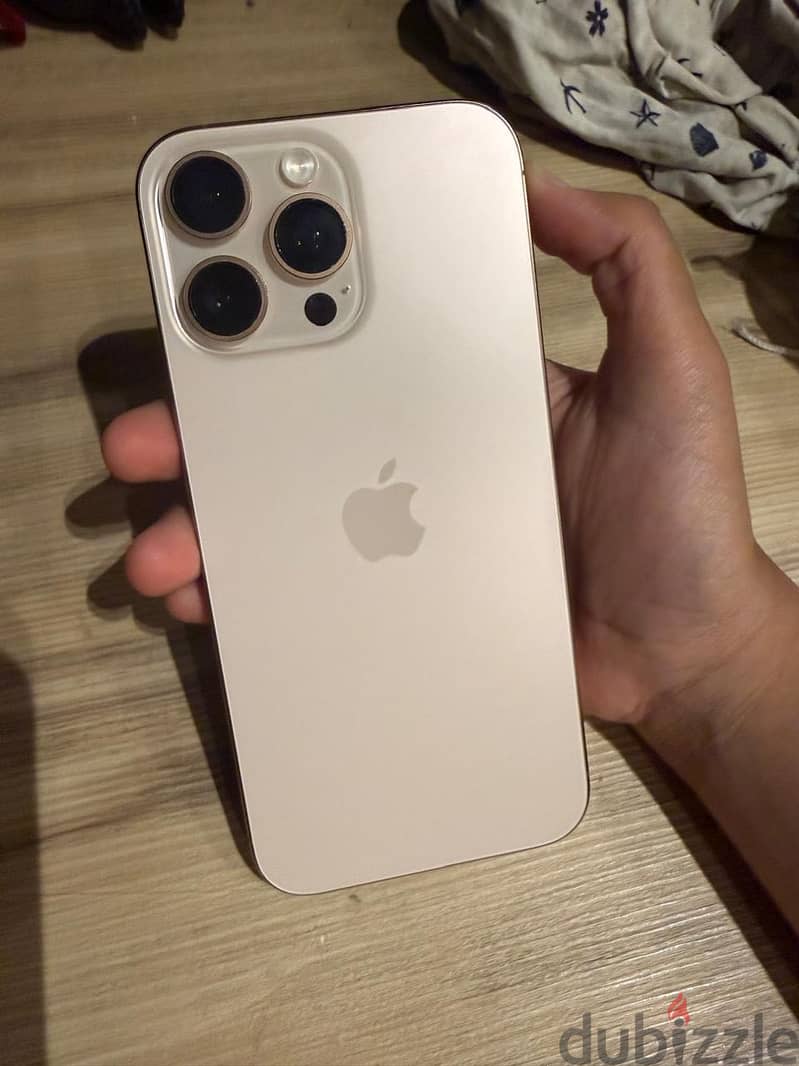 Apple - iPhone 16 Pro Max 2
