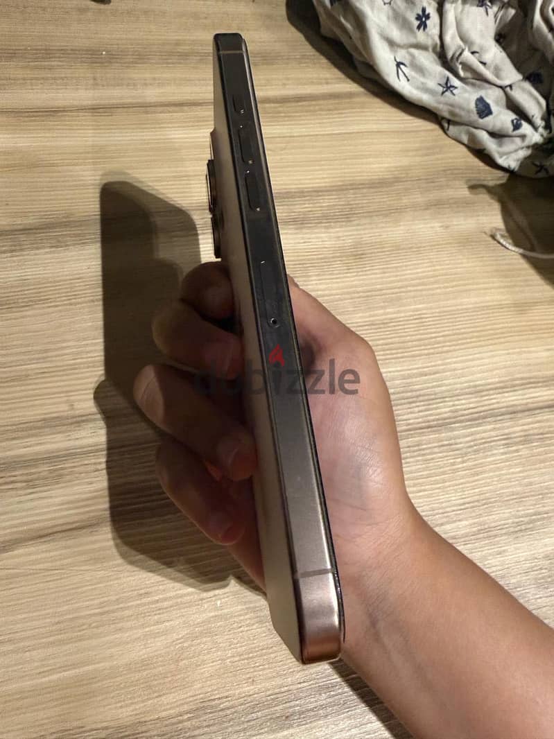 Apple - iPhone 16 Pro Max 5