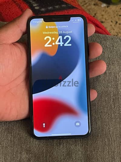 iPhone 11 Pro Max 512 GB || إيفون 11 برو ماكس مساحة 512 جيجا