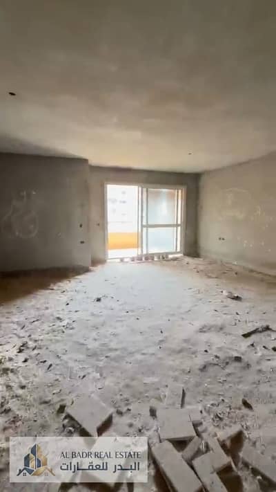 شقة للبيع كمبوند تيجان 1 زهراء المعادي 205 متر نص تشطيب نموذج A