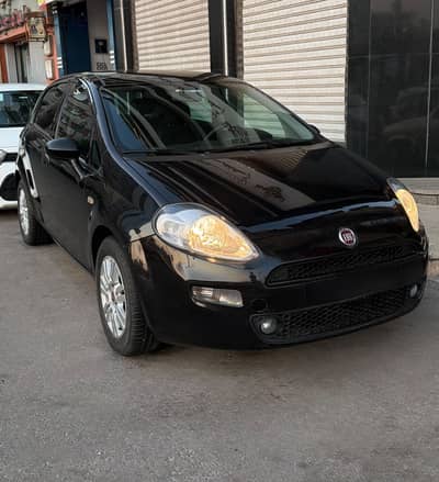 فيات بونتو2019 فبربكا بالكامل