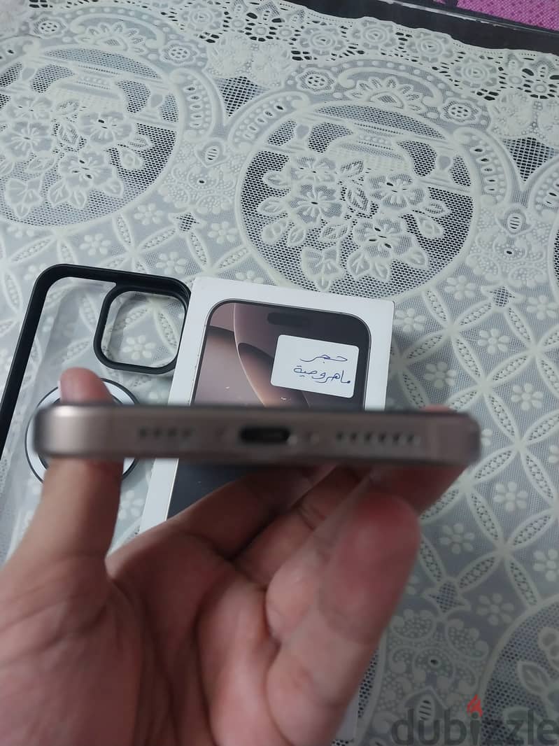 Apple - iPhone 16 Pro Max 1