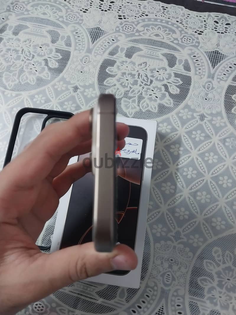 Apple - iPhone 16 Pro Max 3