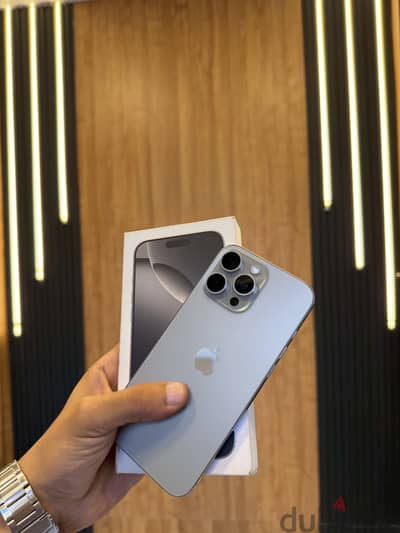 Apple - iPhone 16 Pro Max