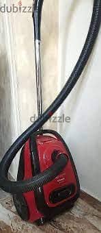 مكنسه كهربائيه ٢٥٠٠ وات