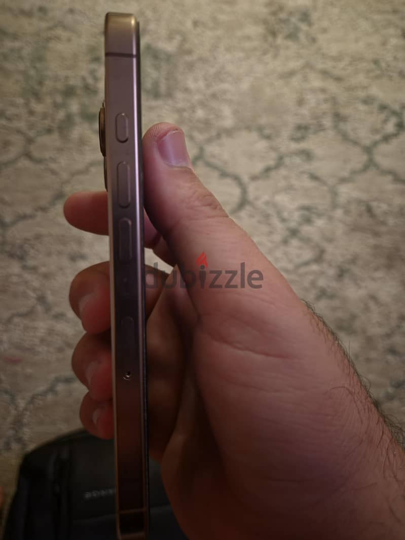 Apple - iPhone 16 Pro 2