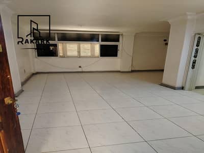 100m apartment for rent in Sheraton Residences, fourth floor