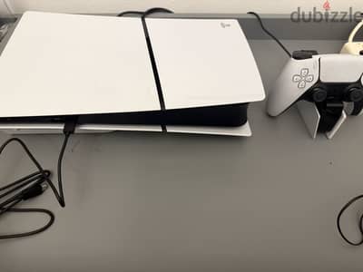 Playstation 5 slim  with cd