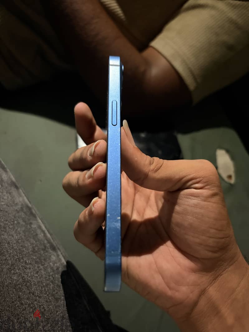 Apple - iPhone 13 4