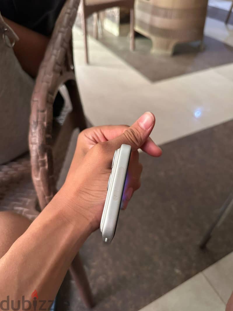 آبل - آيفون 17 برو 4