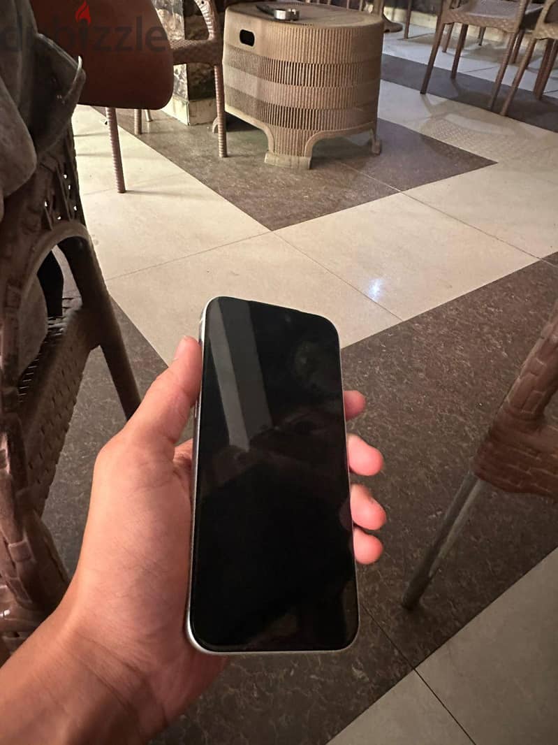 آبل - آيفون 17 برو 5