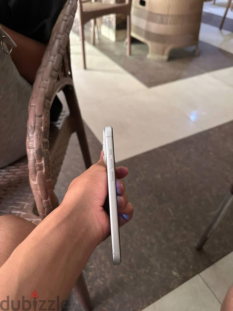 آبل - آيفون 17 برو 7