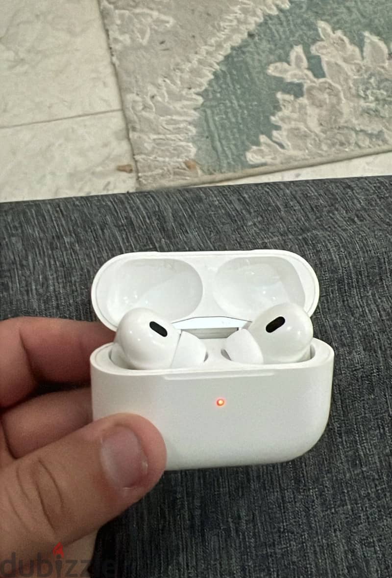 AirPods Pro 2 - Lightning 1