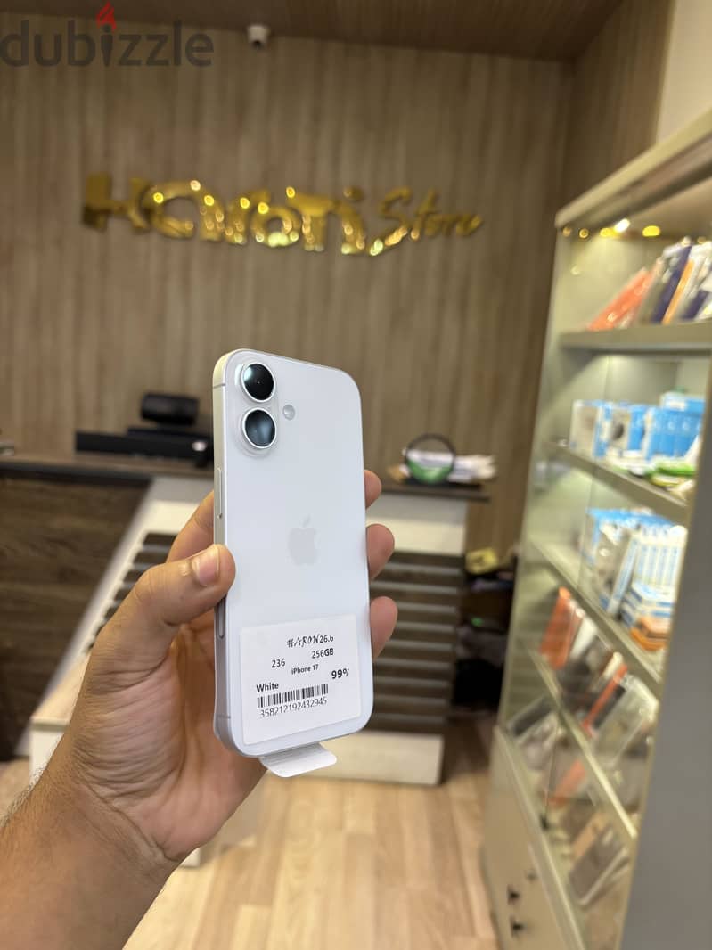 Apple - iPhone 17 3